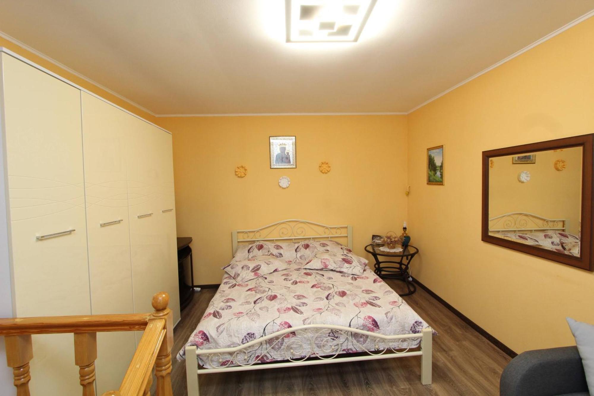 Котедж "Красний Краєвид" Yaremche Bagian luar foto